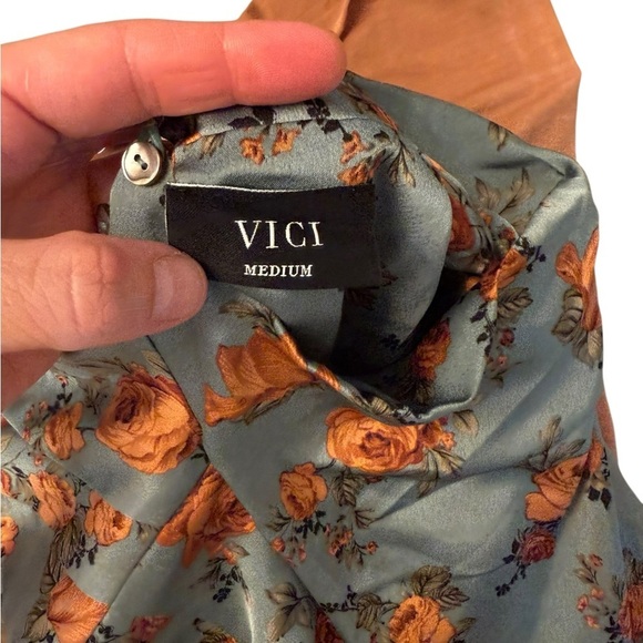 Vici Blue and Orange Floral Blouse - Picture 8 of 8